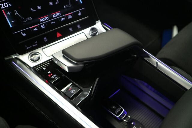 Audi Q8 e-tron 2023 Sportback 50 quattro Progress Plus **SOH 94%**