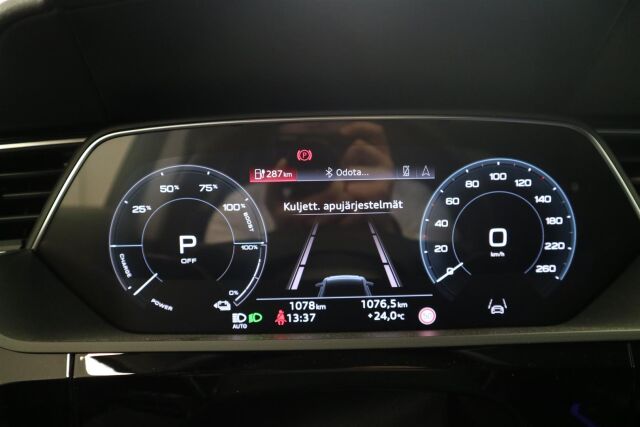 Audi Q8 e-tron 2023 Sportback 50 quattro Progress Plus **SOH 94%**