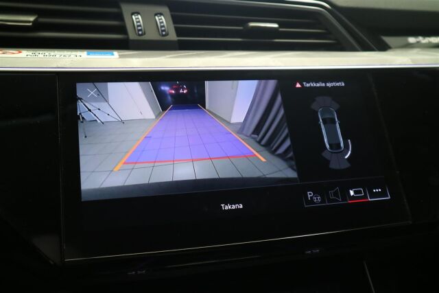 Audi Q8 e-tron 2023 Sportback 50 quattro Progress Plus **SOH 94%**