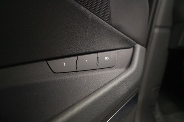 Audi Q8 e-tron 2023 Sportback 50 quattro Progress Plus **SOH 94%**