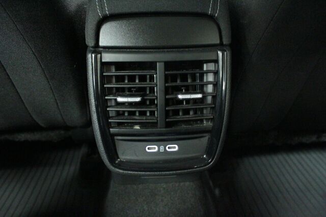 Skoda Kamiq 2023 1.0 TSI 110 Ambition DSG Autom.