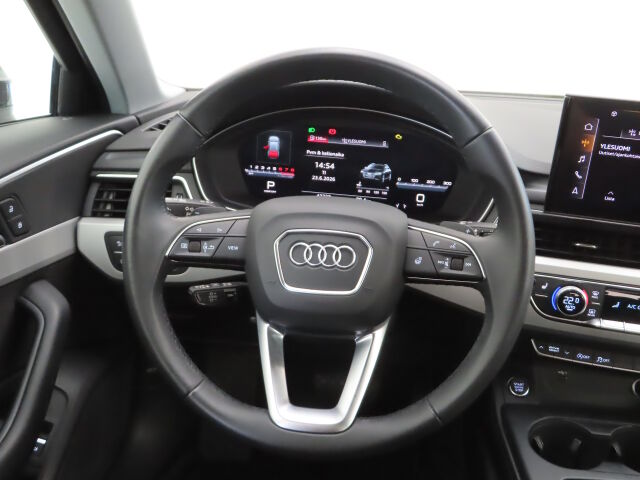 Audi A4 2024 Avant 40 TFSI MHEV Land of quattro