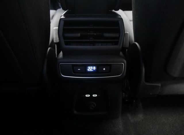 AUDI Q4 e-tron 2024 SUV 45 e-tron Land of quattro