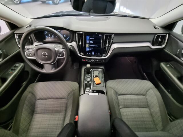 VOLVO V60 2021 T6 TwE AWD Inscription Expression aut / Navi / Koukku / Keyless / ACC