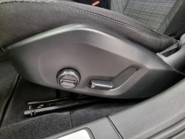 VOLVO V60 2021 T6 TwE AWD Inscription Expression aut / Navi / Koukku / Keyless / ACC