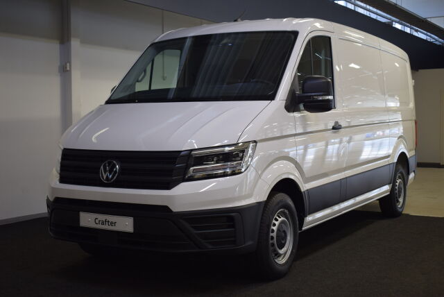 Volkswagen Crafter 2025 35 umpipakettiauto 2,0 TDI 103 kW 8at, 3640