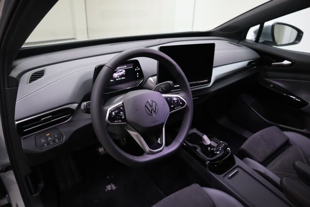 Volkswagen ID.4 2025 Pro 4MOTION Elegance 75-v Juhlamalli 210 kW, akku 77 kWh