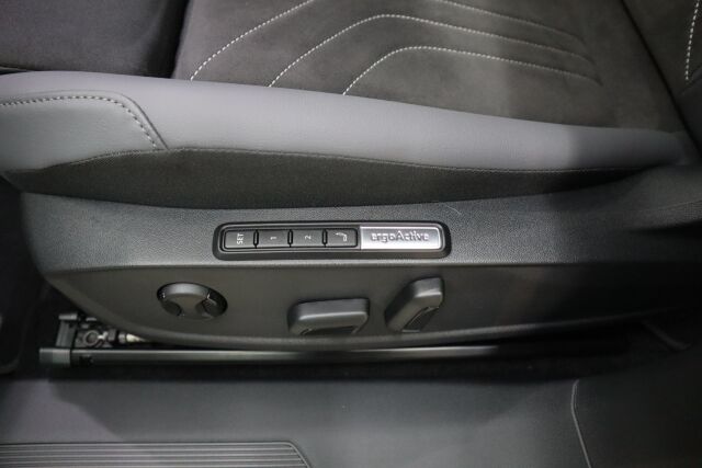 Volkswagen ID.4 2025 Pro 4MOTION Elegance 75-v Juhlamalli 210 kW, akku 77 kWh