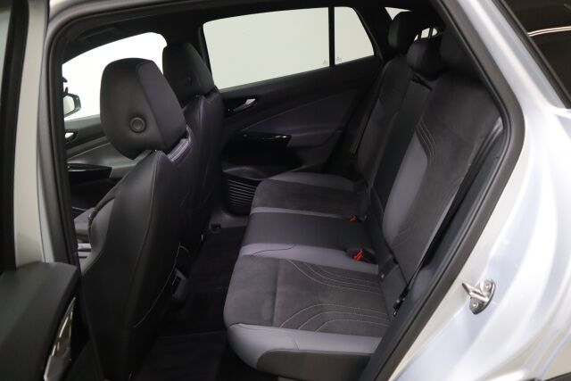 Volkswagen ID.4 2025 Pro 4MOTION Elegance 75-v Juhlamalli 210 kW, akku 77 kWh