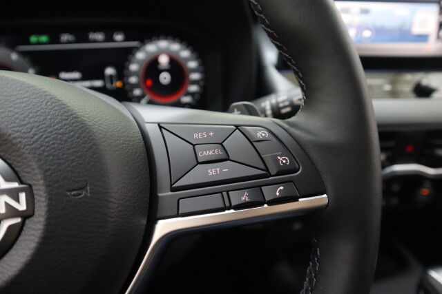 Nissan Juke 2025 DIG-T 114HP 7DCT N-Connecta + Navi MY24 SL