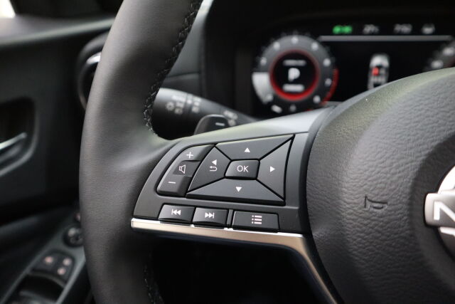 Nissan Juke 2025 DIG-T 114HP 7DCT N-Connecta + Navi MY24 SL