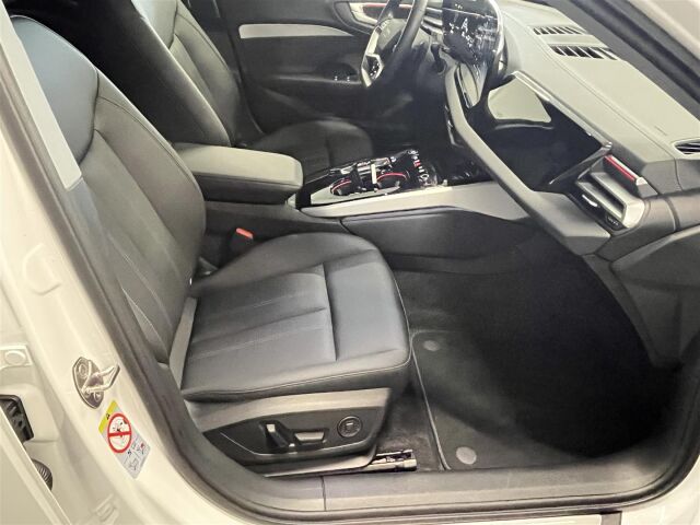 Audi A5 2025 A5 Sedan TFSI 110 kW S tronic, huippu varusteilla! Alv.väh.kelpoinen!