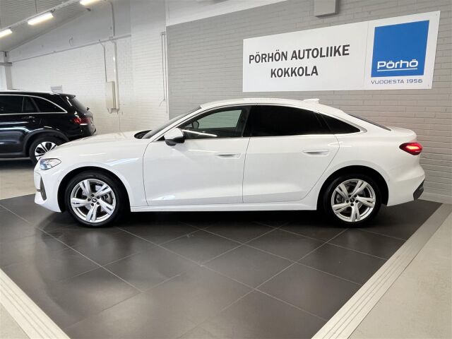 Audi A5 2025 A5 Sedan TFSI 110 kW S tronic, huippu varusteilla! Alv.väh.kelpoinen!
