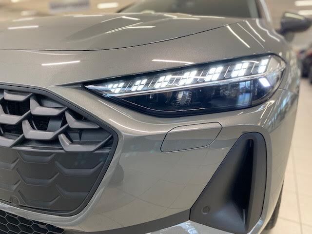 Audi A5 2025 Avant e-hybrid quattro 220 kW
