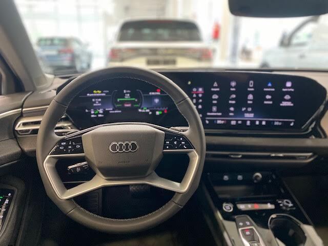 Audi A5 2025 Avant e-hybrid quattro 220 kW