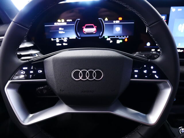 Audi A5 2026 Avant e-hybrid quattro 220 kW