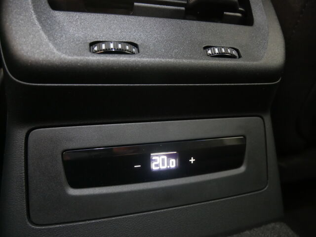 Audi A5 2025 Avant e-hybrid quattro 220 kW