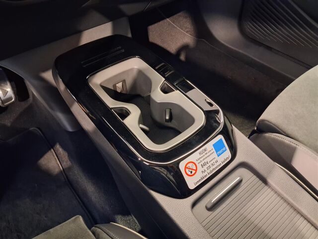 Volkswagen ID.4 2026 Pro 4MOTION Elegance 210 kW, akku 77kWh