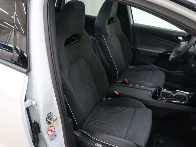 Volkswagen ID.4 2025 Pro 4MOTION Elegance 75-v Juhlamalli 210 kW, akku 77 kWh