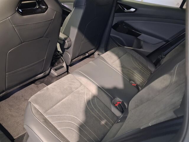 Volkswagen ID.4 2026 Pro 4MOTION Elegance 210 kW, akku 77kWh