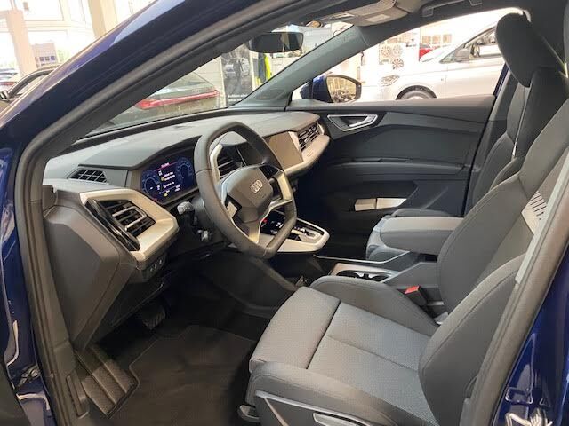 Audi Q4 e-tron 2025 SUV 45 e-tron Land of quattro Plus