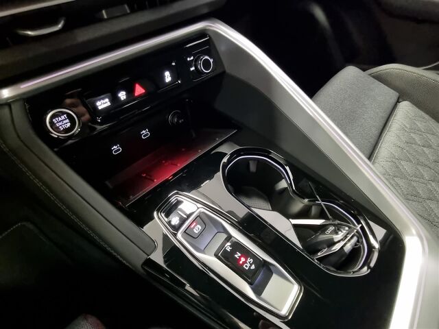 Audi Q5 2026 e-hybrid quattro 220 kW | 5v / 150tkm takuu |