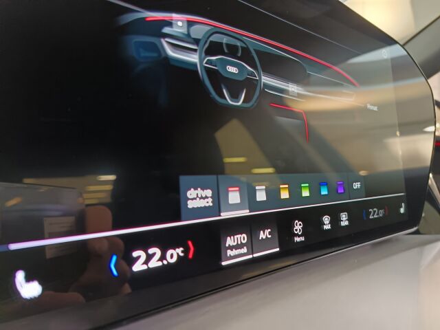 Audi Q5 2026 Sportback e-hybrid quattro 220 kW, Nyt Jatkoturva 3 vuotta / 150.000 km veloituksetta