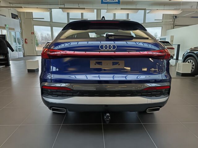 Audi Q5 2026 Sportback e-hybrid quattro 220 kW, Nyt Jatkoturva 3 vuotta / 150.000 km veloituksetta