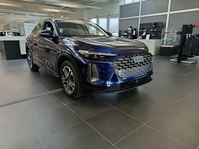 Audi Q5 2026 Sportback e-hybrid quattro 220 kW, Nyt Jatkoturva 3 vuotta / 150.000 km veloituksetta