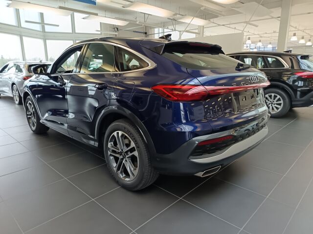 Audi Q5 2026 Sportback e-hybrid quattro 220 kW, Nyt Jatkoturva 3 vuotta / 150.000 km veloituksetta