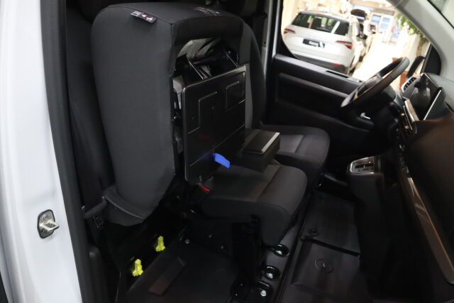 Opel Vivaro 2026 145 diesel automaatti L Innovation  ** TEHDASTAKUU 5V / 200tkm**