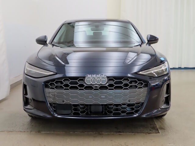 Audi A6 2025 Sedan e-hybrid quattro 220 kW: Tähän yhteensä viiden vuoden tehdastakuu/ 150 000km jatkoturvalla!