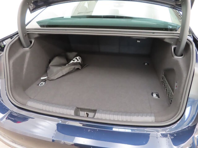 Audi A6 2025 Sedan e-hybrid quattro 220 kW: Tähän yhteensä viiden vuoden tehdastakuu/ 150 000km jatkoturvalla!