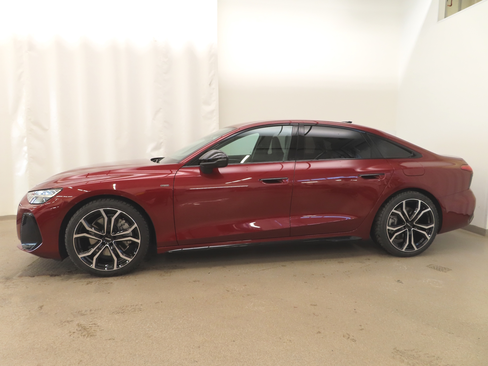 Audi A6 2026, photo 2/13