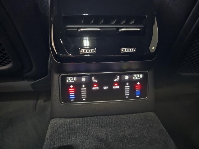 Audi A6 2026 Sedan e-hybrid quattro 220 kW