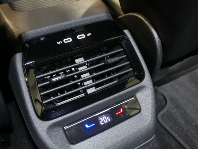 Volkswagen ID.4 2025 Pro 4MOTION Elegance 75-v Juhlamalli 210 kW, akku 77 kWh*Heti toimitukseen!*