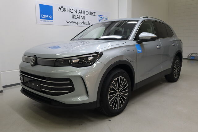 Volkswagen Tiguan 2025 Elegance 75-v Juhlamalli eHybrid 150 kW DSG-automaatti