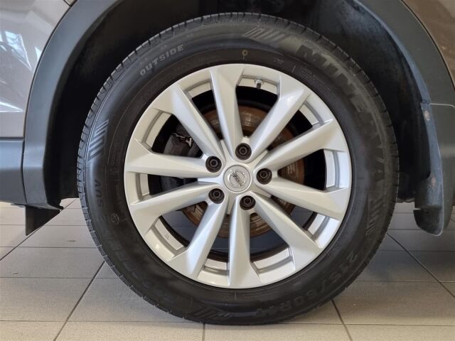 NISSAN Qashqai 2015 DIG-T 163 Acenta 2WD 6M/T Safety Pack Connect / Koukku / Navi / P-kamera