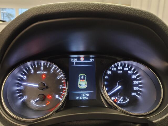 NISSAN Qashqai 2015 DIG-T 163 Acenta 2WD 6M/T Safety Pack Connect