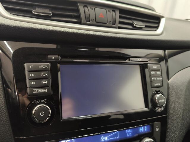 NISSAN Qashqai 2015 DIG-T 163 Acenta 2WD 6M/T Safety Pack Connect