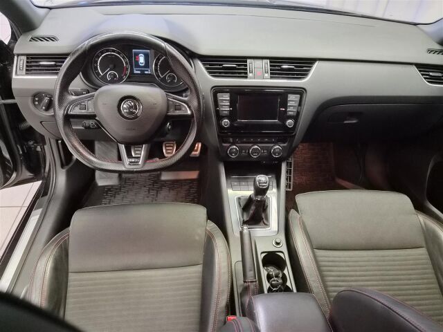 SKODA Octavia 2015 Combi 2,0 TDI RS