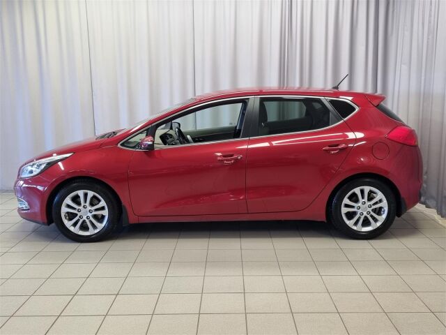 KIA cee'd 2015 1,6 CRDi EX 5D A/T