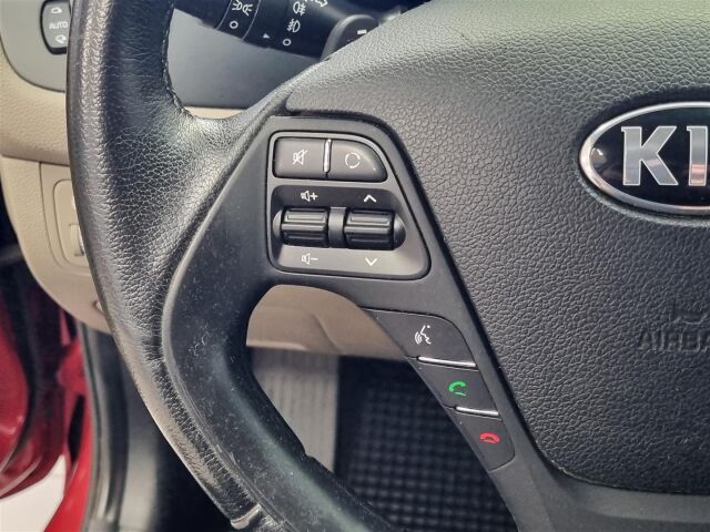 KIA cee'd 2015 1,6 CRDi EX 5D A/T