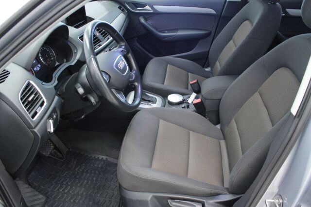 AUDI Q3 2015 Business 1,4 TFSI COD 110 kW S tronic