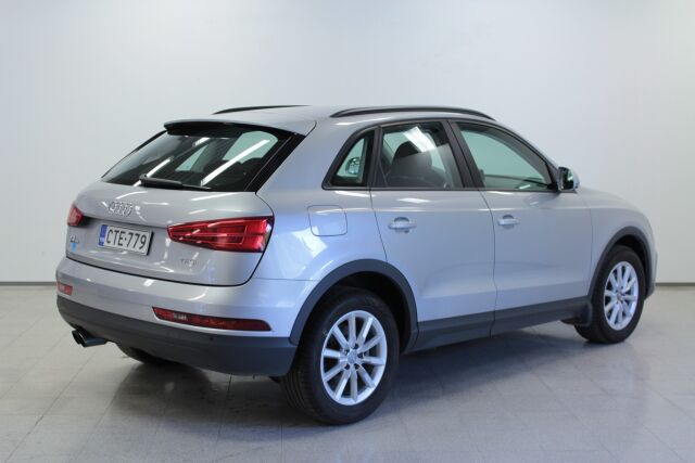 AUDI Q3 2015 Business 1,4 TFSI COD 110 kW S tronic