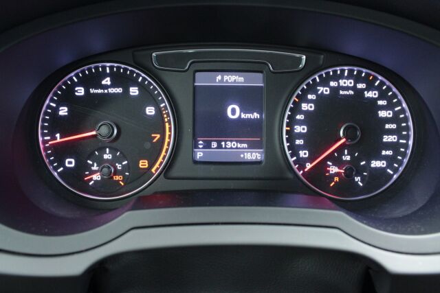 AUDI Q3 2015 Business 1,4 TFSI COD 110 kW S tronic