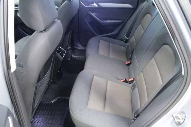 AUDI Q3 2015 Business 1,4 TFSI COD 110 kW S tronic