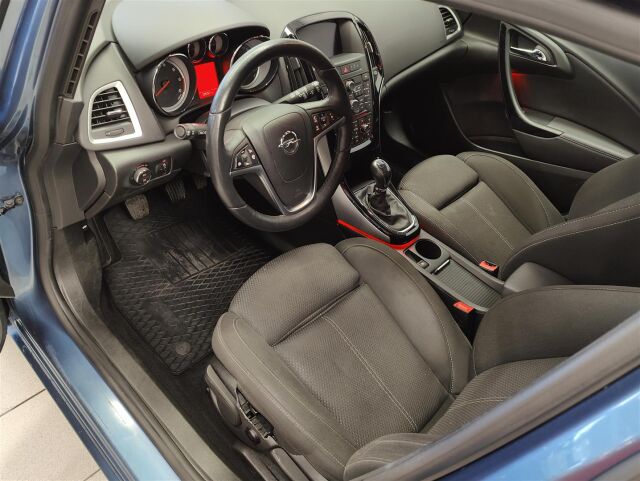 OPEL Astra 2015 Sports Tourer Cosmo 1,6 CDTI ecoFLEX Start/Stop 100kW MT6 BL