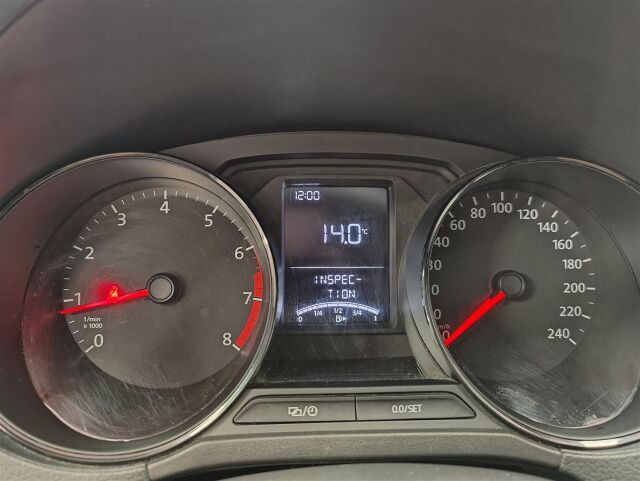 VOLKSWAGEN Polo 2015 Trendline 1,0 55 kW (75 hv) BlueMotion Technology 4-ovinen