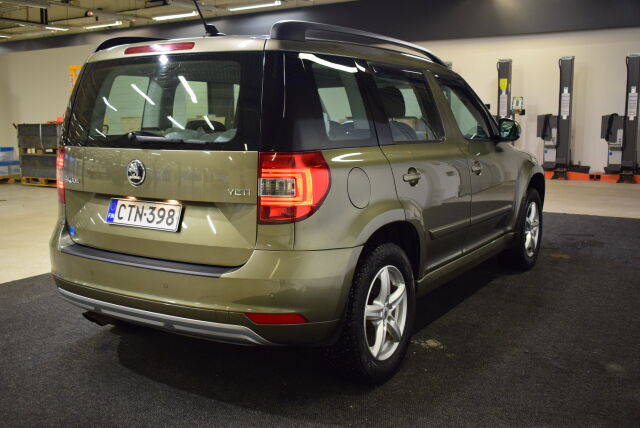 SKODA Yeti 2015 1,6 TDI Ambition DSG Autom.